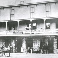 Glen Ellen post office and saloon in 1906	